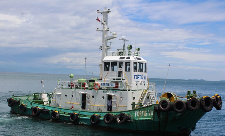 chelsea-shipping-tugboats-02